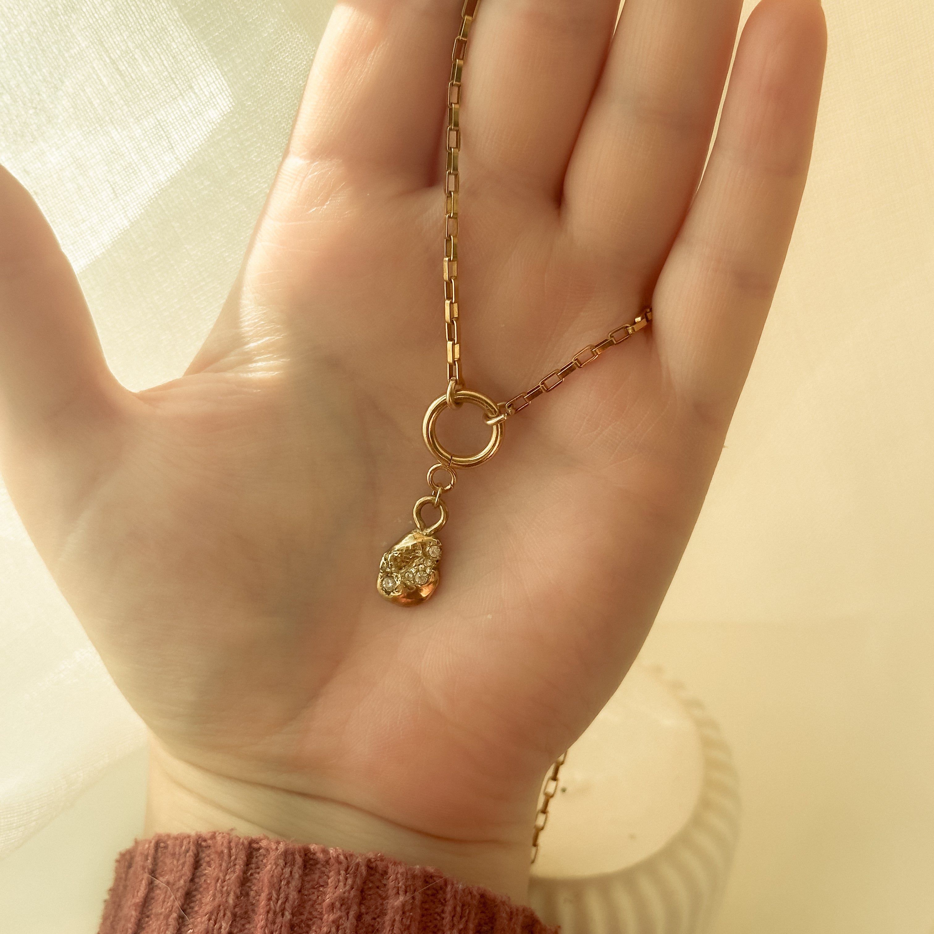 Kette mit funkelndem Zirkonia-Anhänger