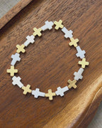 Kreuz Armband Gold Weiß | Muschelperlen Armband | Elastisches Perlenarmband | Vergoldeter Schmuck | Stack Armband