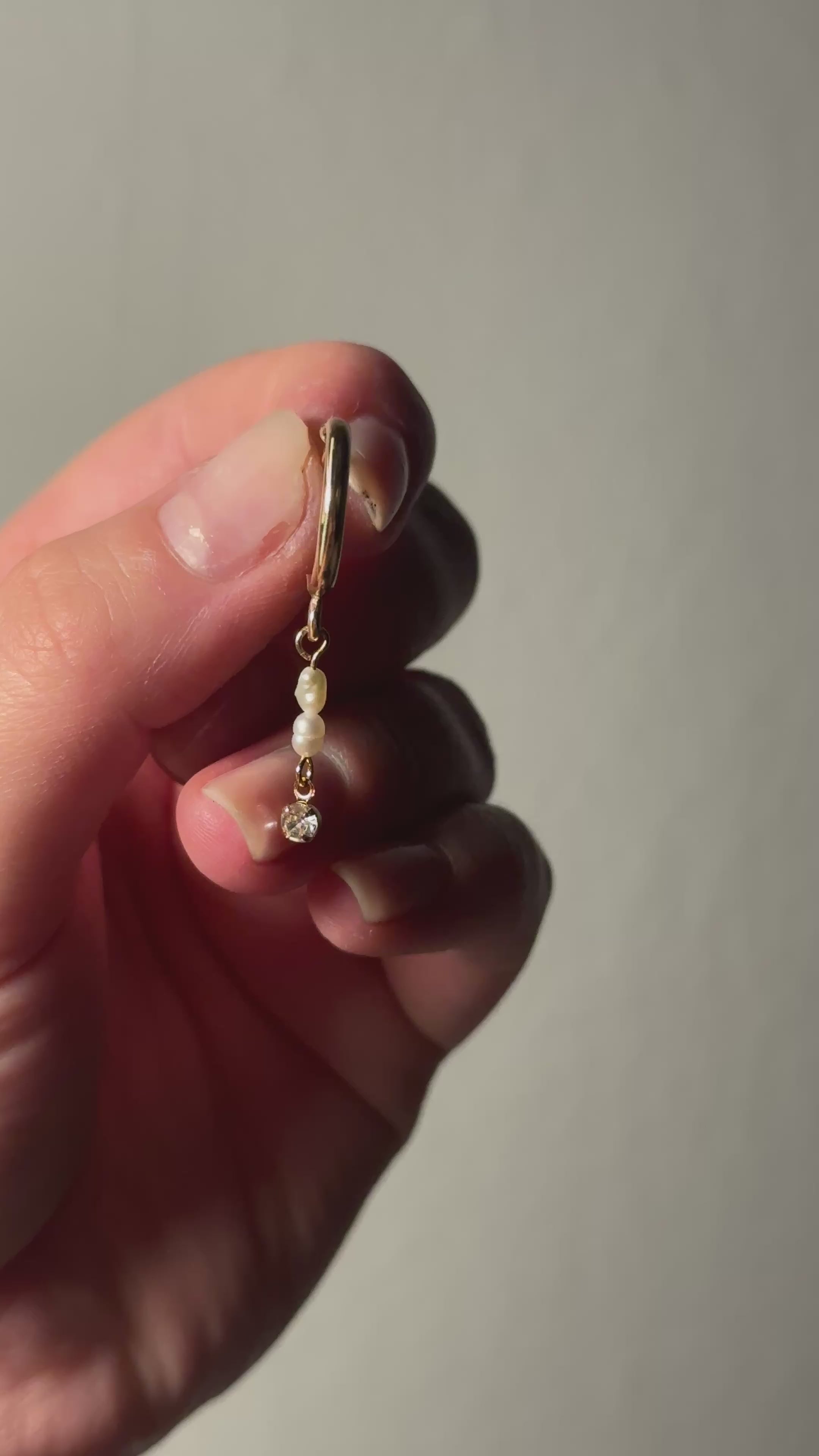 14k Gold Filled Creolen mit Süßwasserperlen & Zirkonia Anhänger